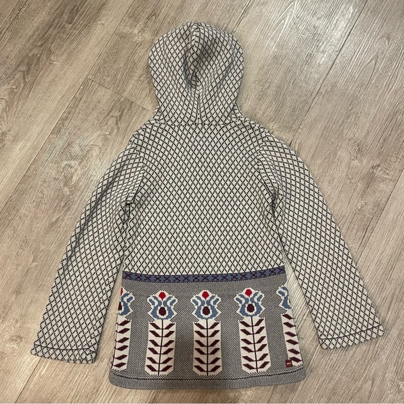 Tea Collection Gray Diamond Pattern Hoodie Sweater - Picture 2 of 4